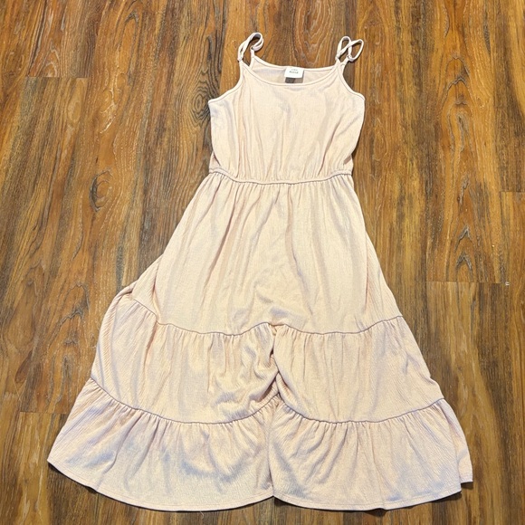 Dress - Picture 1 of 6